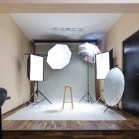 Đèn hắt sáng studio – Tư Vấn Giải Pháp – Báo Giá Den Hat Sang Studio